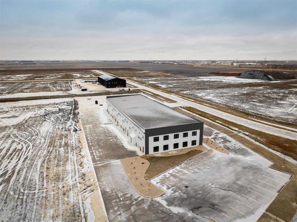 GregMichieTeam's tweet photo. ‼️JUST LISTED‼️ 

Plessis Commercial Centre is a new commercial project by Waterside Development consisting of over 80 lots for sale in a range of sizes and configurations to suit your business needs.

🌎 https://t.co/jhMMQhwinl
☎️ 204.336.2800
📧 info@gregmichie.com https://t.co/ugp15oaHOM