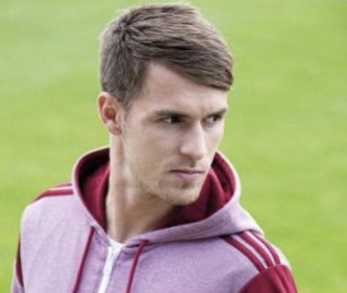 ياسر tweet media