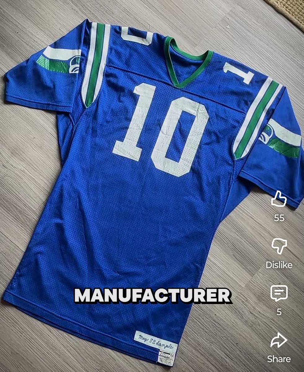 FB_Helmet_Guy tweet media