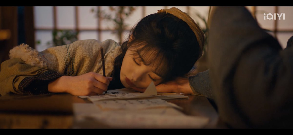고양이 꾸벅 졸 때 재빠르게 머리 아래 손대기 << 구라안치고 진짜집사들도하는행동임