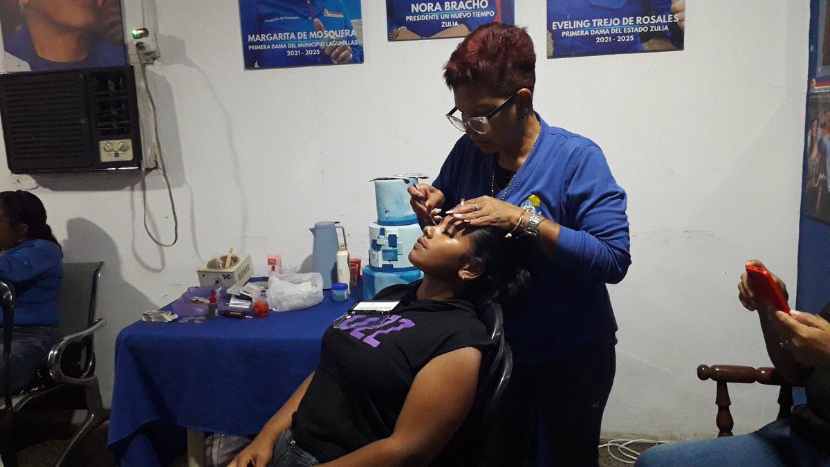 16Mar|La Secretaría Femenina organizó una maravillosa jornada de embellecimiento, donde nuestras increíbles mujeres tuvieron la oportunidad de disfrutar de servicios de depilación de cejas, pestañas punto a punto y peluquería.
<a href="/partidoUNT/">Un Nuevo Tiempo</a>
<a href="/somosuntzulia/">Un Nuevo Tiempo Zulia</a>
<a href="/untlags/">UNT Lagunillas</a>