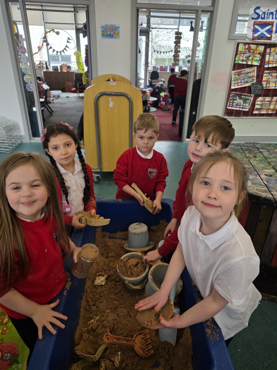 Mrs LowP1b tweet media