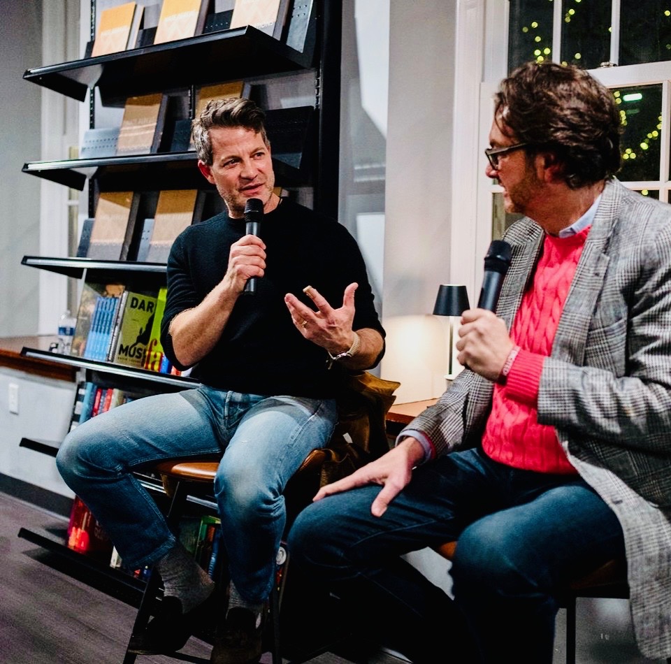 marcadelman's tweet image. The most "GET EXCITED" conversation ever w/
@NateBerkus about his NYT Best Seller: Foundations: Timeless Design That Feels Like Home. Design. Memory. Meaning. Storytelling.  

Thank you Jodi Goldstein and @harvardcoop
for putting together such a special night.
