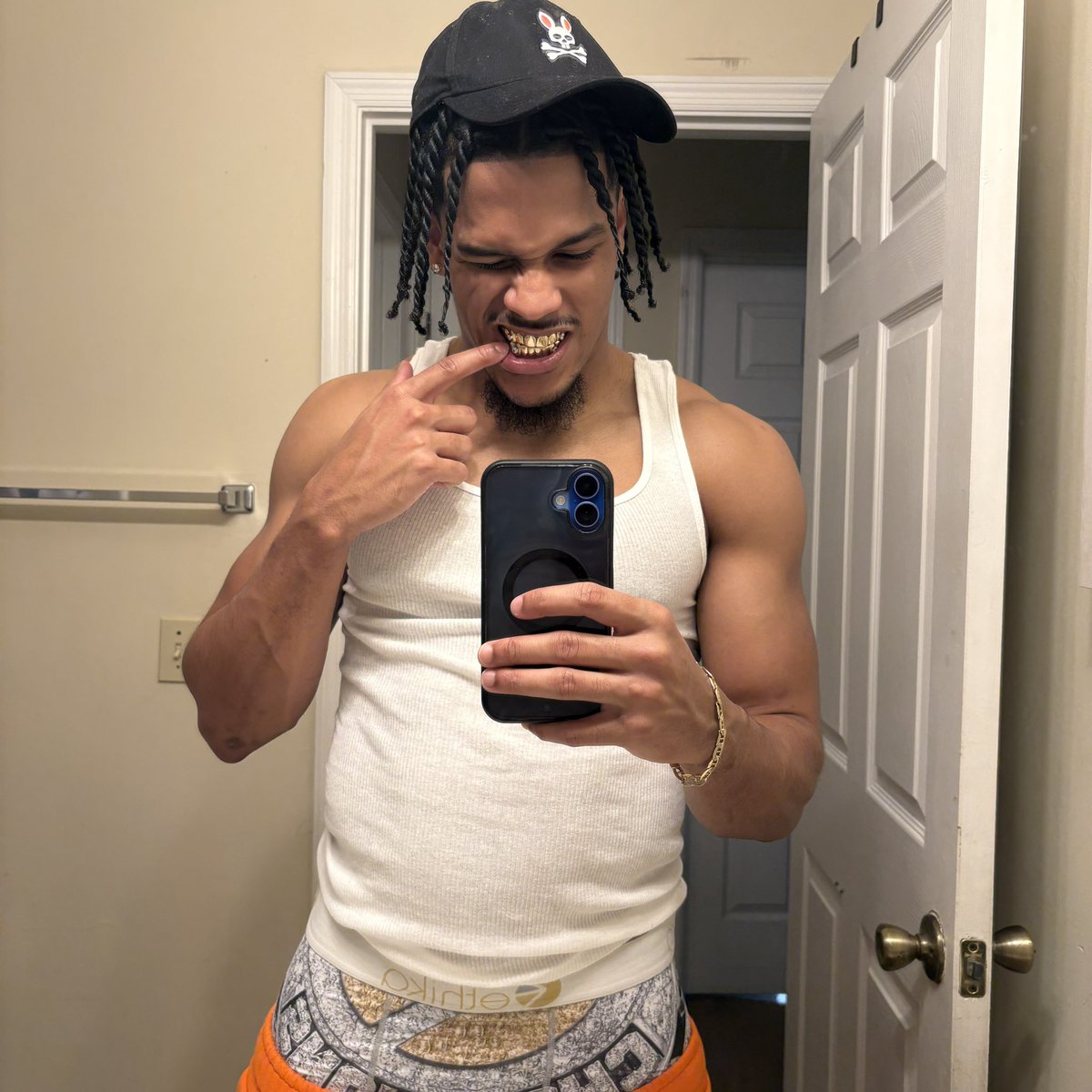 chillwitrichh's tweet photo. @meikkp @chillwitrichh 📌 https://t.co/0ihEA0nyIq