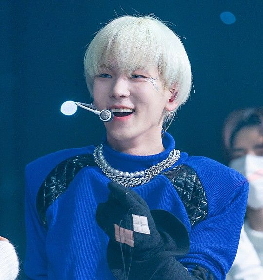 kibumkeydaily's tweet photo. #키 #KEY #샤이니 #SHINee https://t.co/FH63oc4H0r