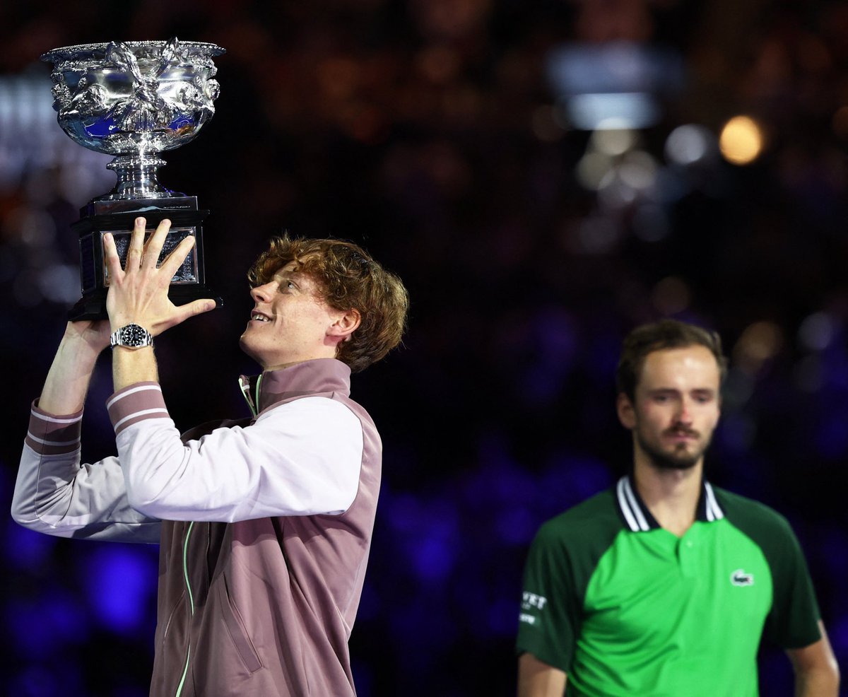 La voz de Daniil tweet media