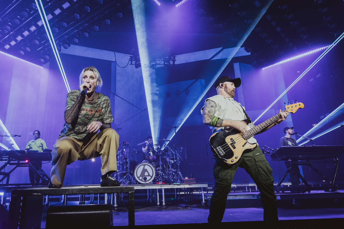 Dave Phoenix Farrell tweet media