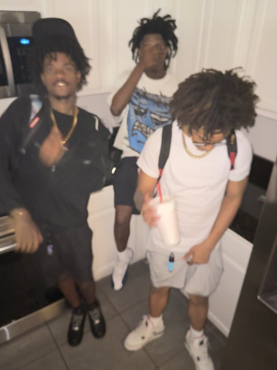 _baehelpnell's tweet photo. Daytona/Orlando https://t.co/V2ANEwcVQv