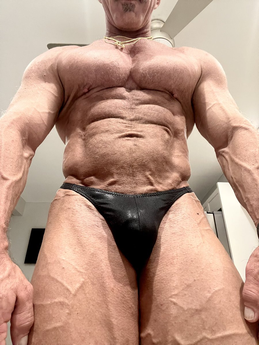 MuscleJoe tweet media