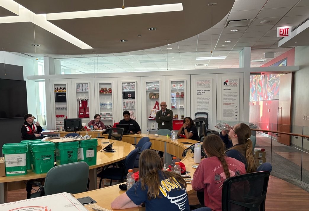 American Red Cross of Illinois tweet media