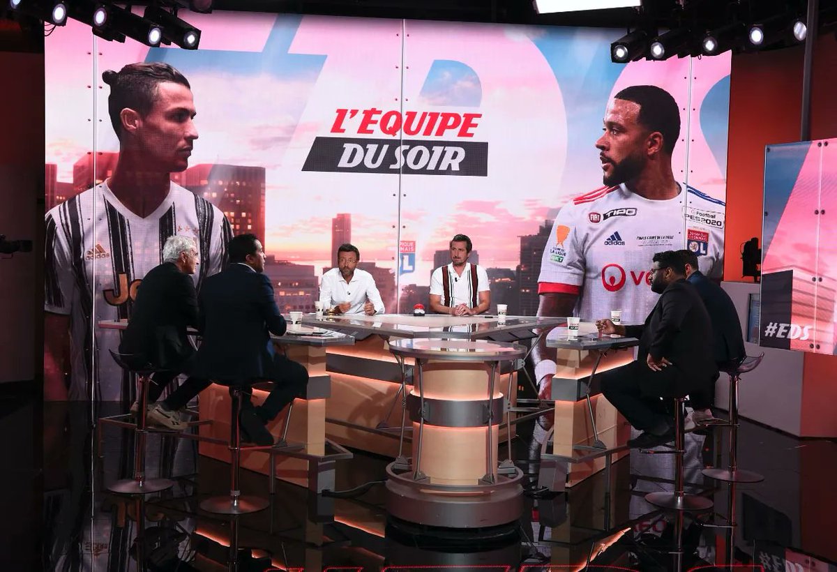 Monascope7's tweet photo. En l’espace d’un an, quatre émissions sportives ont disparu ou s’apprêtent à disparaître de nos écrans :
❌ #DirectAuto
❌ #ToutLeSport
❌ #Automoto
❌ #Téléfoot (en linéaire)
⏳ #LÉquipeDuSoir https://t.co/dfJq5iD1dl