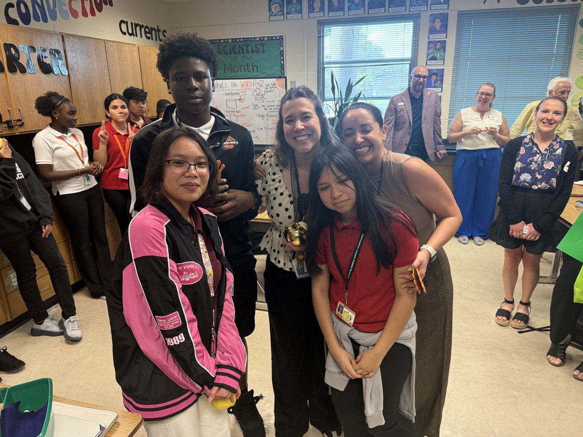 MANATEE MIDDLE tweet media