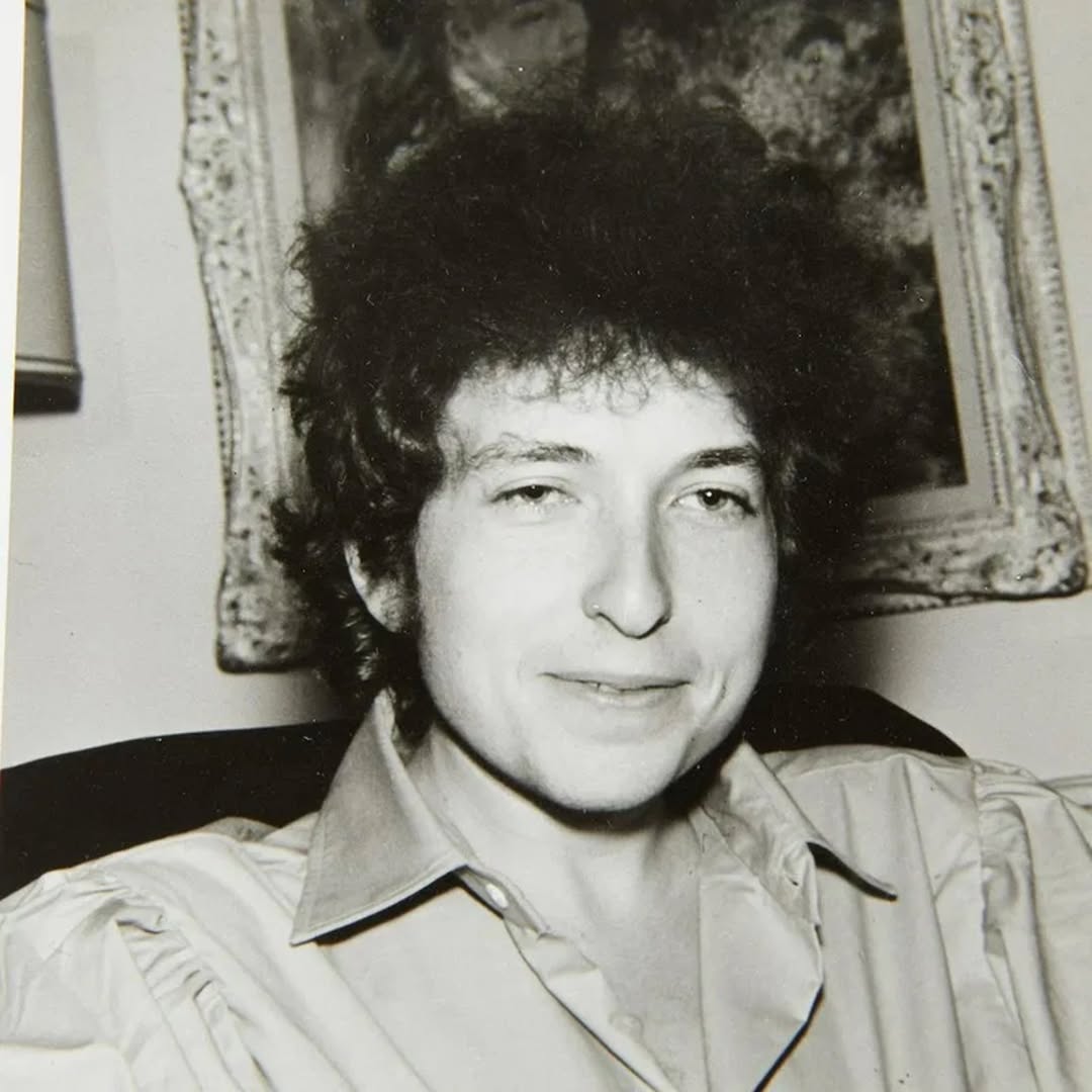 helen 🪻 tweet media