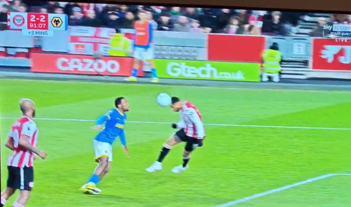 Beesotted Brentford tweet media