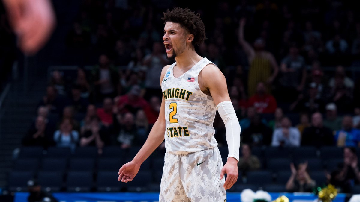 WSU_MBB's tweet photo. 𝐅𝐨𝐮𝐫 𝐲𝐞𝐚𝐫𝐬 𝐚𝐠𝐨 𝐭𝐨𝐧𝐢𝐠𝐡𝐭... 

#MarchMadness happened. 🐺 https://t.co/c8y7GucuAZ