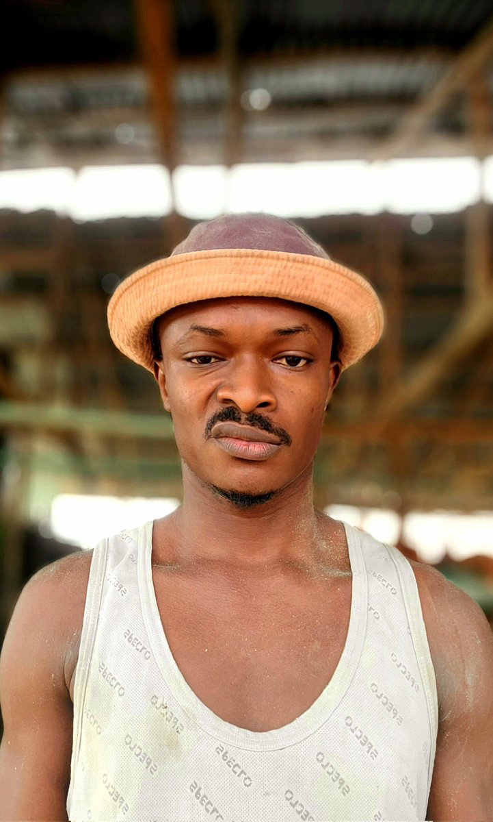 emiabaga's tweet image. shey una go stream modaro on how i drop am, abi make i tey for this trenches??¿
#jigga
#BBC™... 
👑 #KingOfDemBiggies 👑