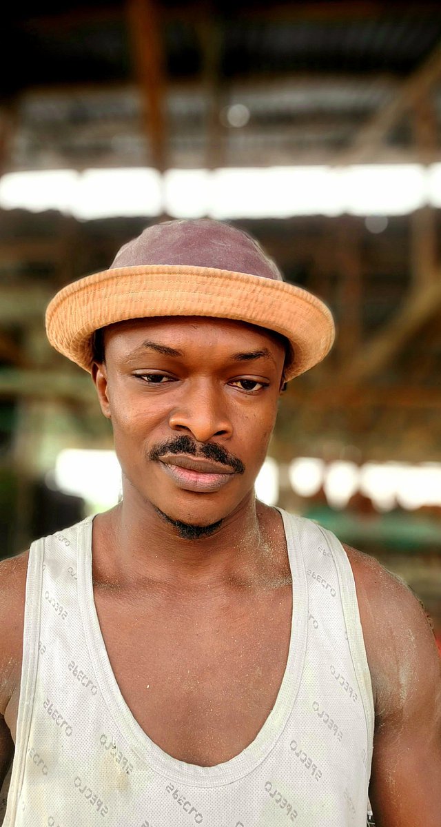 emiabaga's tweet image. shey una go stream modaro on how i drop am, abi make i tey for this trenches??¿
#jigga
#BBC™... 
👑 #KingOfDemBiggies 👑