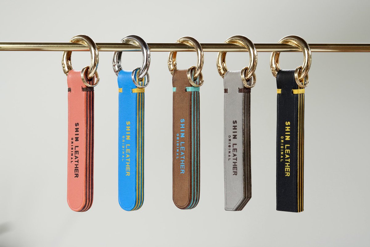 twi_hiro's tweet image. 新しいキーリング完成

#レザークラフト #leathercraft #キーリング #キーホルダー