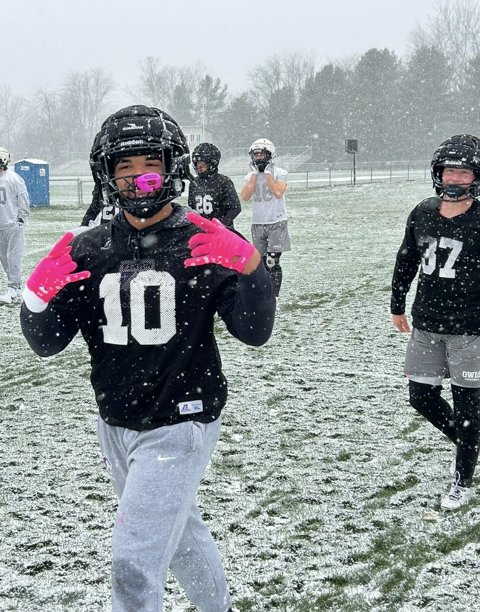 Kenyon Football tweet media