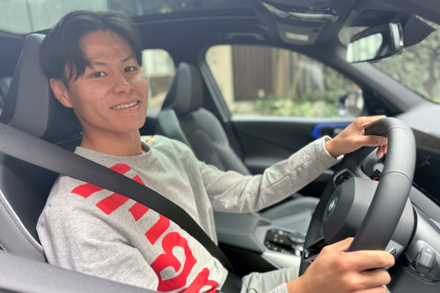jwavenews_bot's tweet photo. ◤アジア最強フリースタイルフットボーラーYu-ri◢

📝靭帯損傷の挫折を救った
"ドライブ"と世界チャンピオンへの夢

📍街の広場で見かけて一目惚れ
📍初の世界大会でベスト32入賞
📍憧れのレッドブルと契約

▽記事
https://t.co/y7AeKJXruG

#ラジド #jwave https://t.co/CUOl8EnRP0