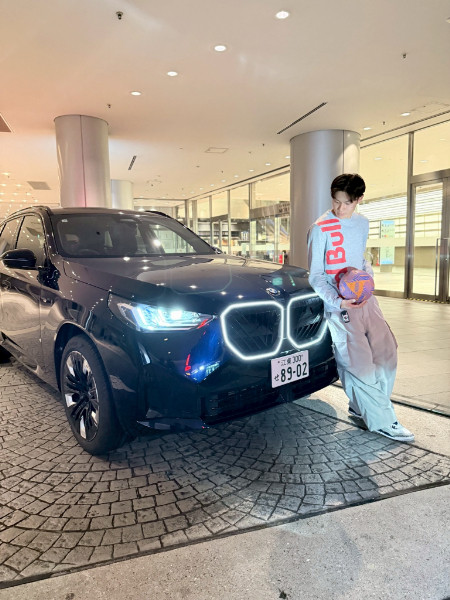 jwavenews_bot's tweet photo. ◤アジア最強フリースタイルフットボーラーYu-ri◢

📝靭帯損傷の挫折を救った
"ドライブ"と世界チャンピオンへの夢

📍街の広場で見かけて一目惚れ
📍初の世界大会でベスト32入賞
📍憧れのレッドブルと契約

▽記事
https://t.co/y7AeKJXruG

#ラジド #jwave https://t.co/CUOl8EnRP0
