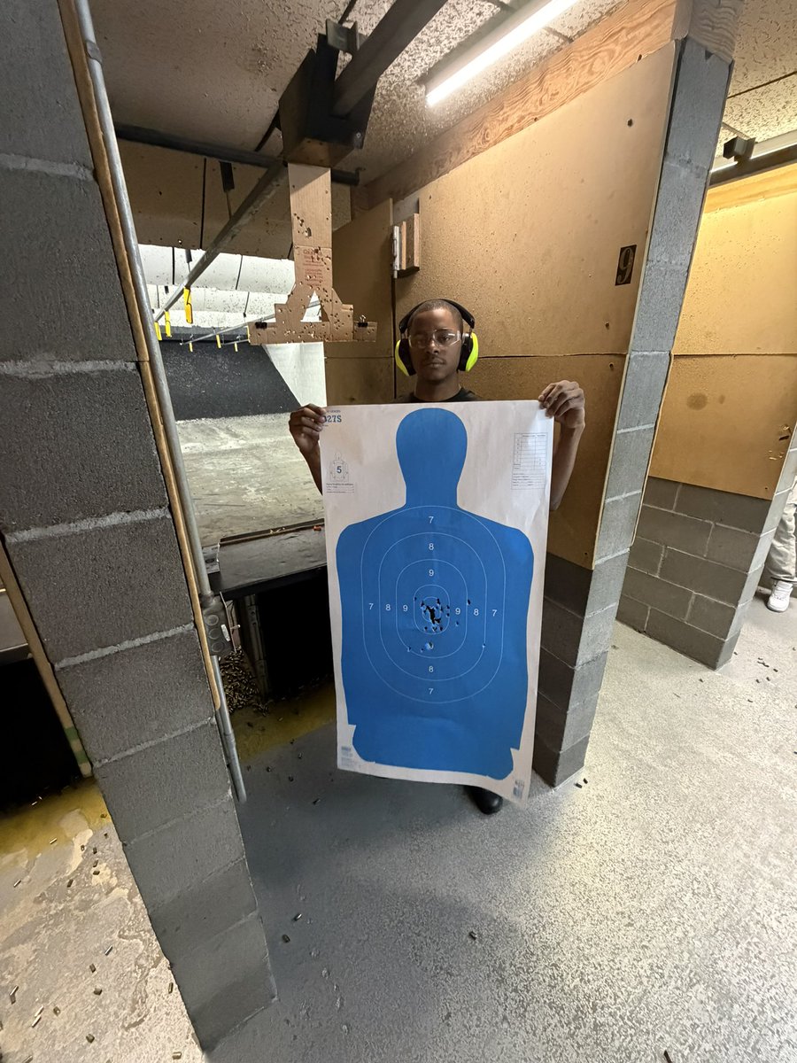 griffinprotects's tweet photo. GPS would like to thank Mr. Marshall and Mr. Yarbough on successfully completing and renewing there PSB License with us. #security #viral #trend #griffinprotectiveservice #privatesecurity #armedsecurity https://t.co/uhYXr7tWCi