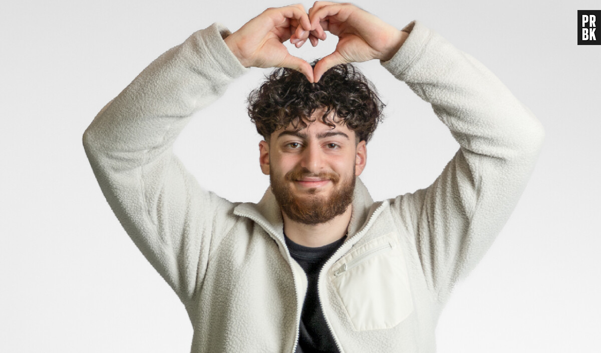 French TwitchOffice tweet media