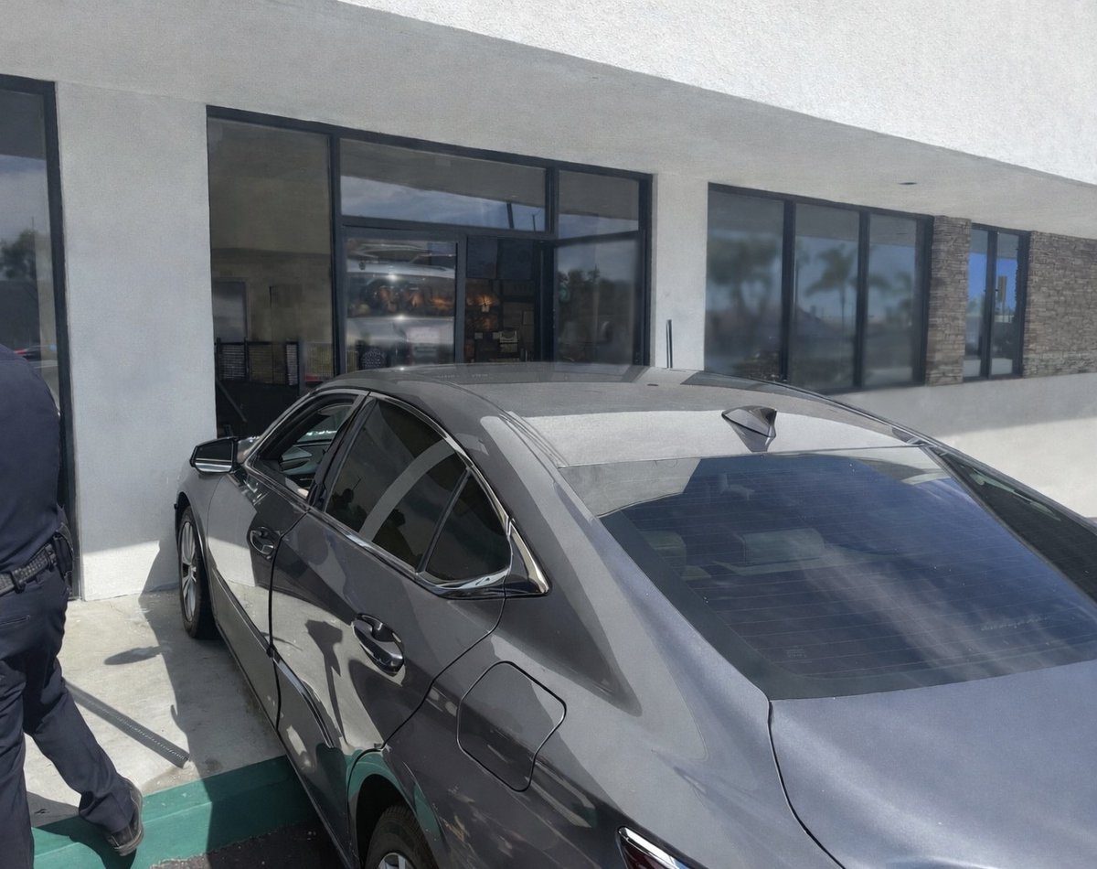 Huntington Beach Fire Department tweet media