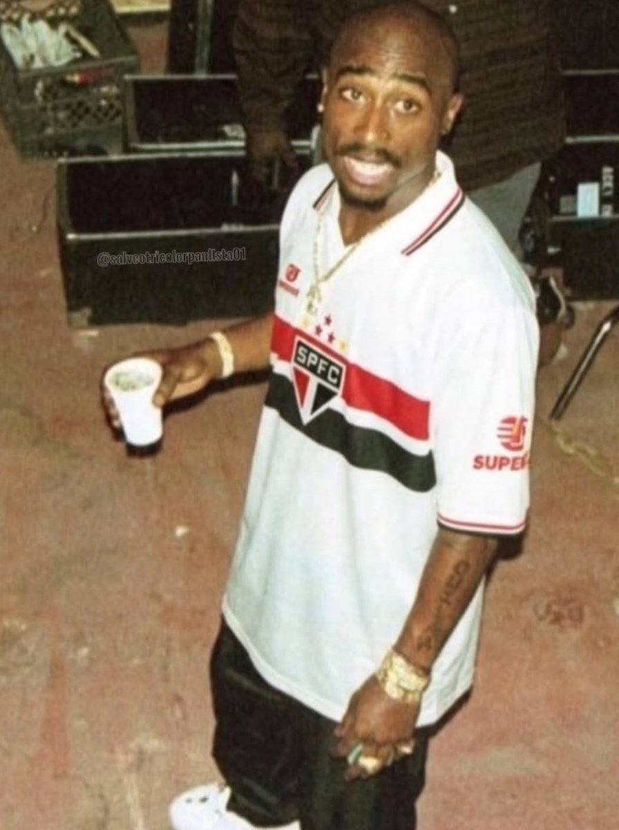 🇾🇪 tweet media