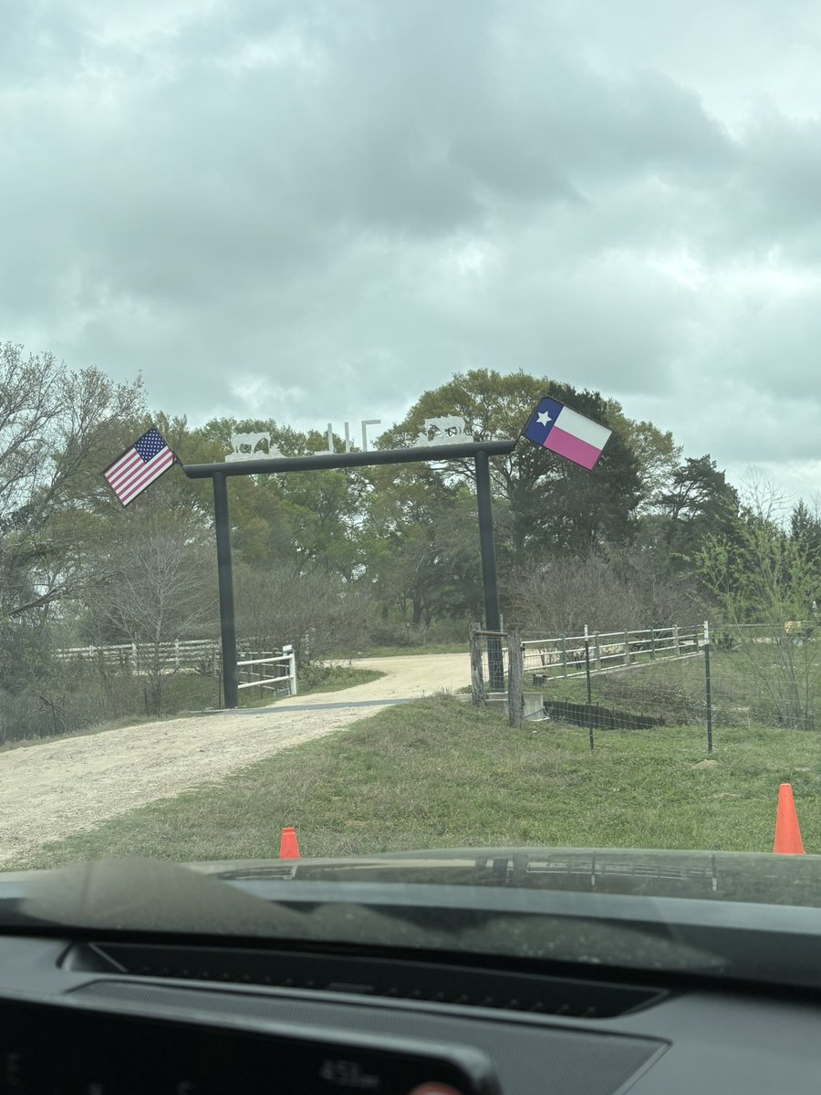 XAVIERJOEYJOE's tweet photo. It’s medal 🥇 Monday
#medalmonday
#liftheavyshit
#spartanrace
#caterpy
#altred
#garmin
#gritarmy
#garmin
#trifecta
Who balled out this weekend? My contributions. Thank you @SpartanRace staff and especially the volunteers u all crushed it. At 7il ranch cat spring Texas. https://t.co/NHhJ7CHUml