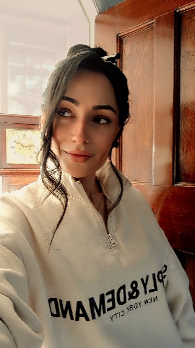 Bushra Shaikh tweet media