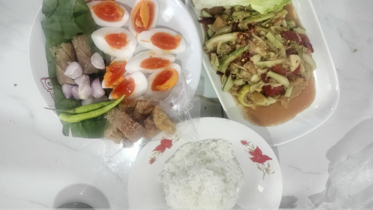 Jaroenphone Muk tweet media