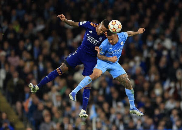 DonShelby_'s tweet photo. Descansen, soldados.
En unas horas tenemos
la segunda batalla de la
guerra contra el City.

Todo de cara. Hicimos 
un gran trabajo hace
una semana.

Pero recuerden:
Un exceso de confianza
nos puede matar.

La Champions no perdona.
La Champions somos nosotros. https://t.co/9BNZubNRDs