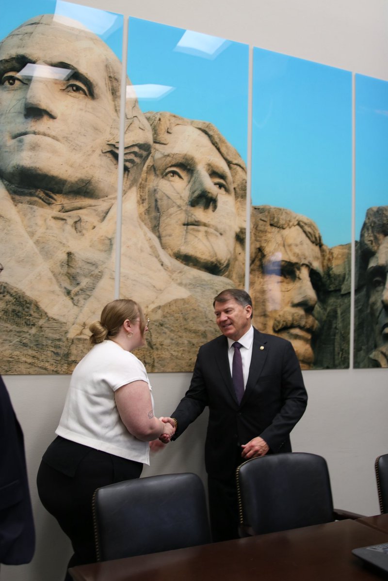 Senator Mike Rounds tweet media