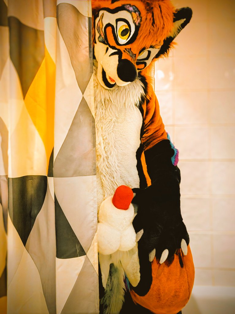 🏳️🌈 Bigredfolf AD 🔞 tweet media