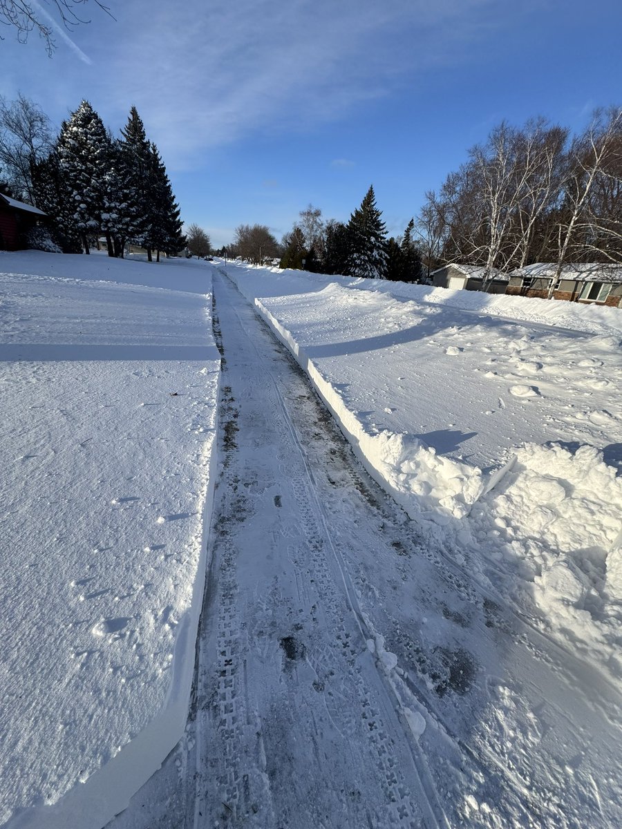 Kyle Malzhan tweet media