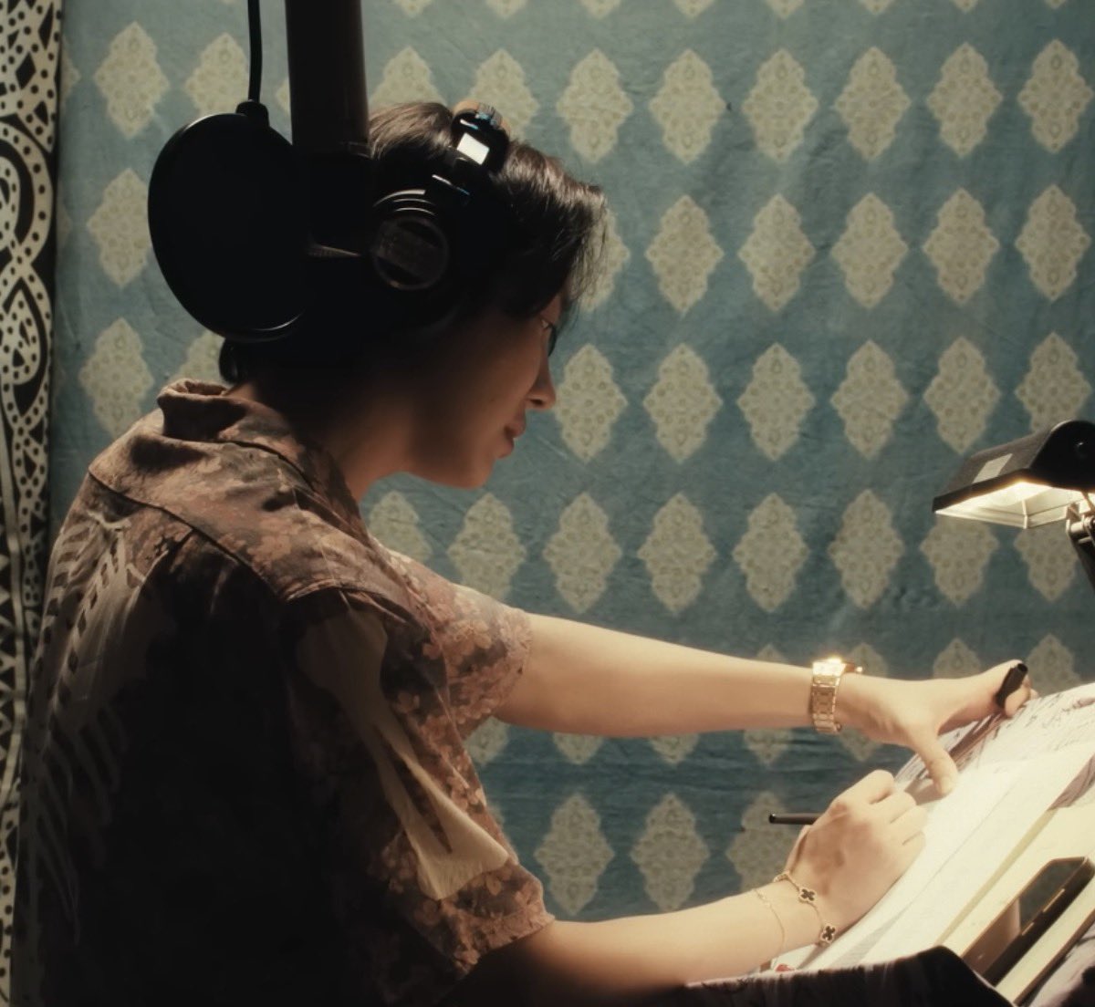 hobiroppi's tweet image. HOSEOK WORKING HES SO HOT