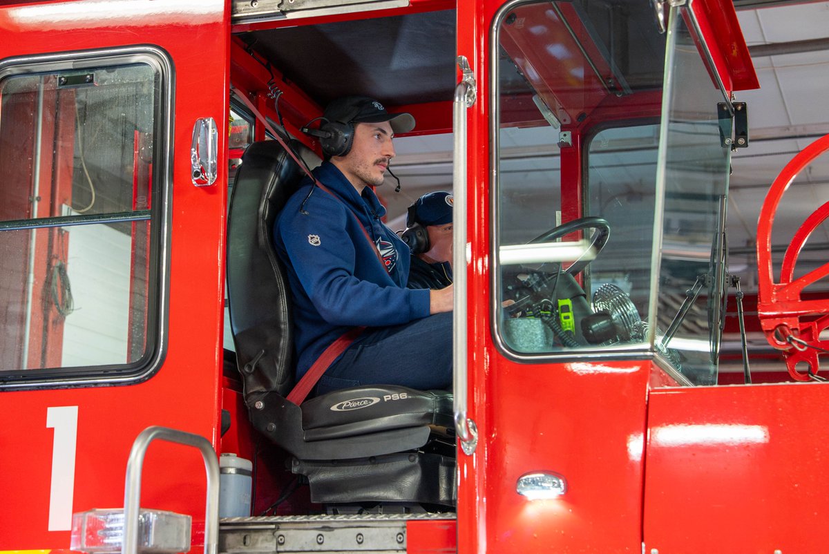 BlueJacketsNHL's tweet photo. Z swapped his hockey pads for fire gear! 🚒

From riding in "Top Gun" to knocking down fires (it was an empty sidewalk) and @JetsPizza for lunch with the crew, he got to live another childhood dream with @ColsFire! https://t.co/CcIvd0etUa