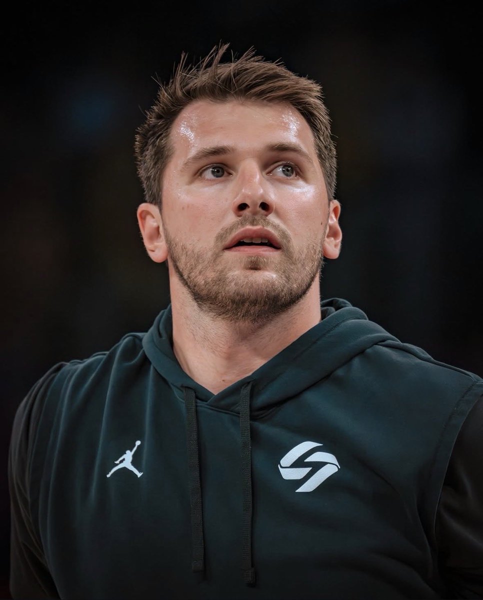 BronMuse tweet media