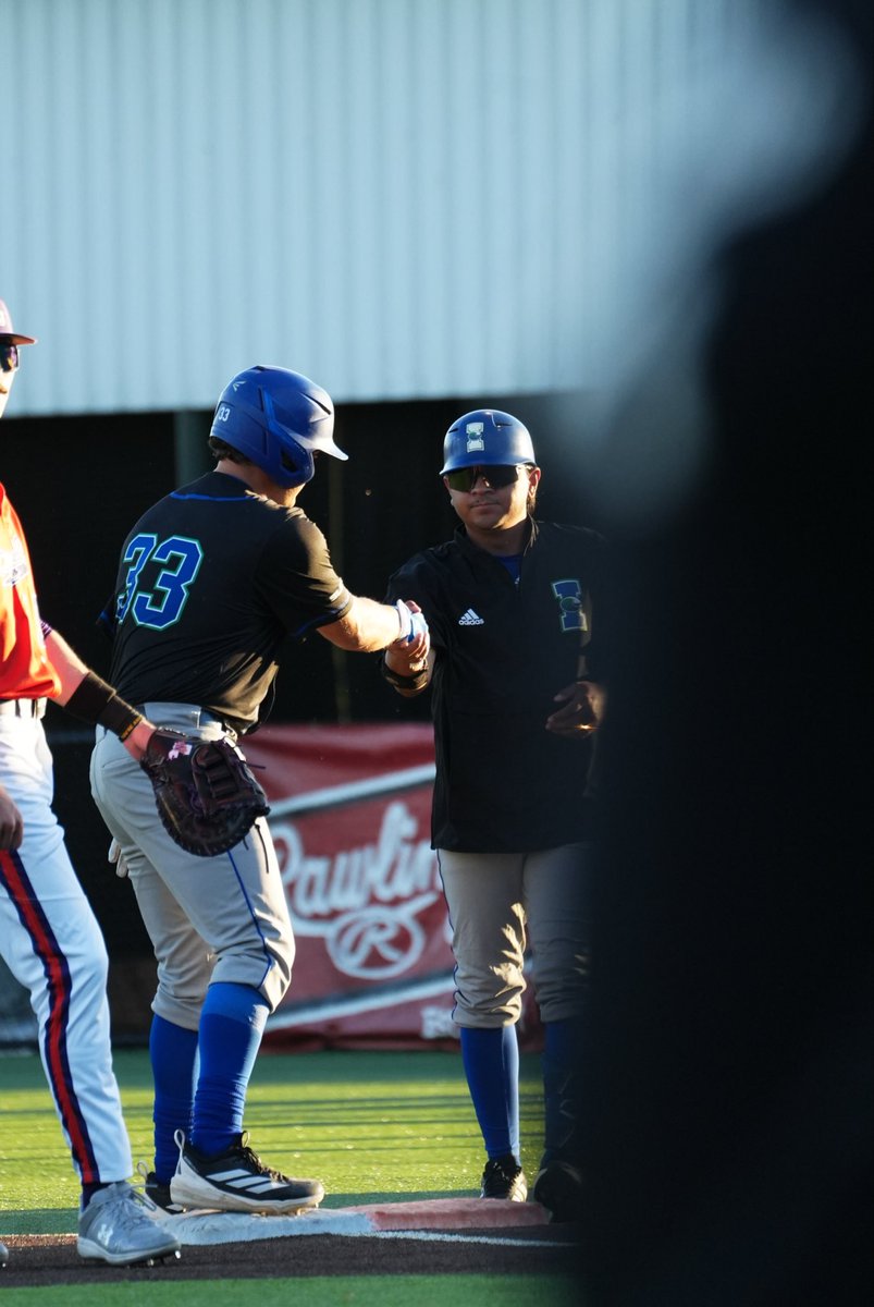 Islanders Baseball tweet media