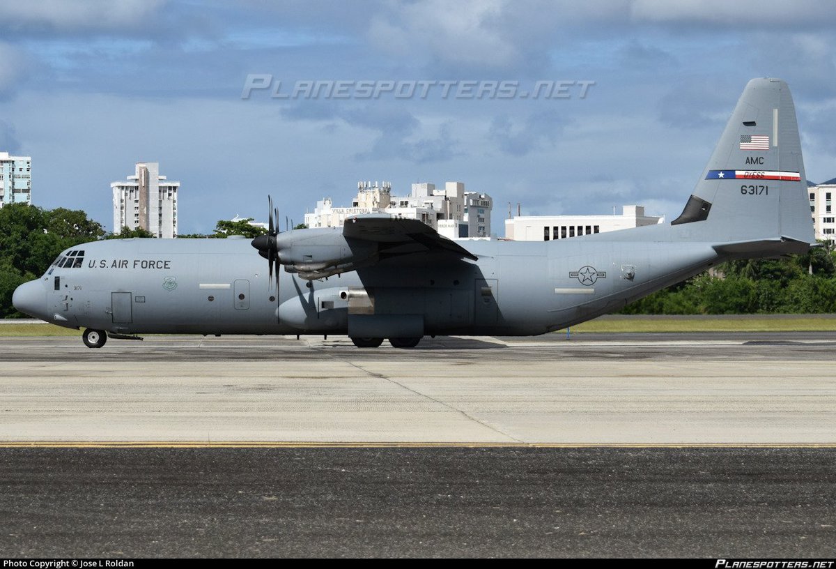 FlconEYES's tweet image. RCH662 | 06-3171 | t.ly/UJHzM | #USAF 
Lockheed Martin Hercules C4 (C-130J-30)
#AvGeek #ADSB #planespotting #16Mar