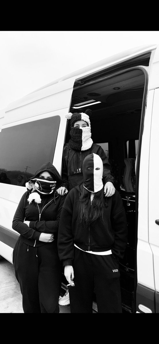 SİYAHIN KADERİM!, BEYAZIN KEFENİM!