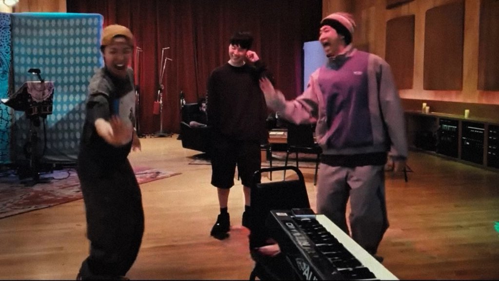 itsopegirl's tweet photo. “hobi hyung was insane in this album” https://t.co/IcXibsjgGb