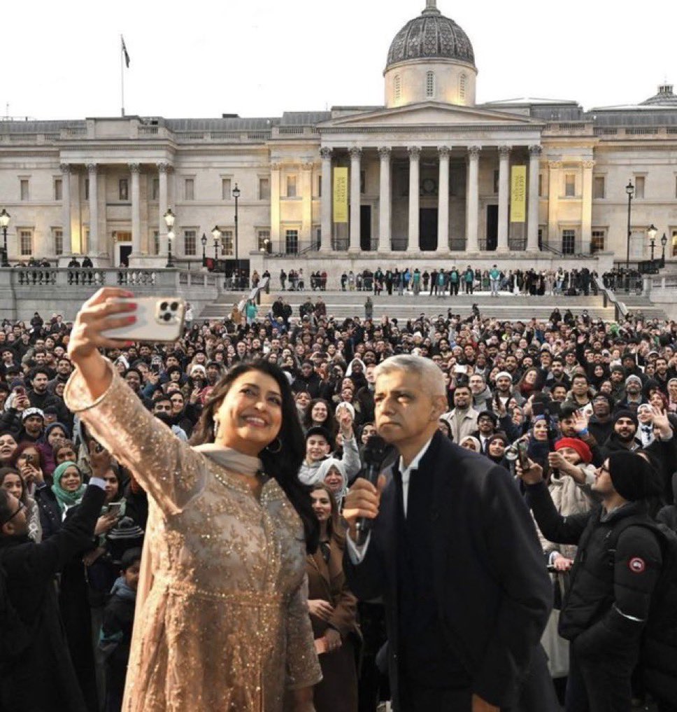 This was London tonight 🇬🇧 

Sir Jim Ratcliffe was right❗️

The UK has been colonised ⚠️