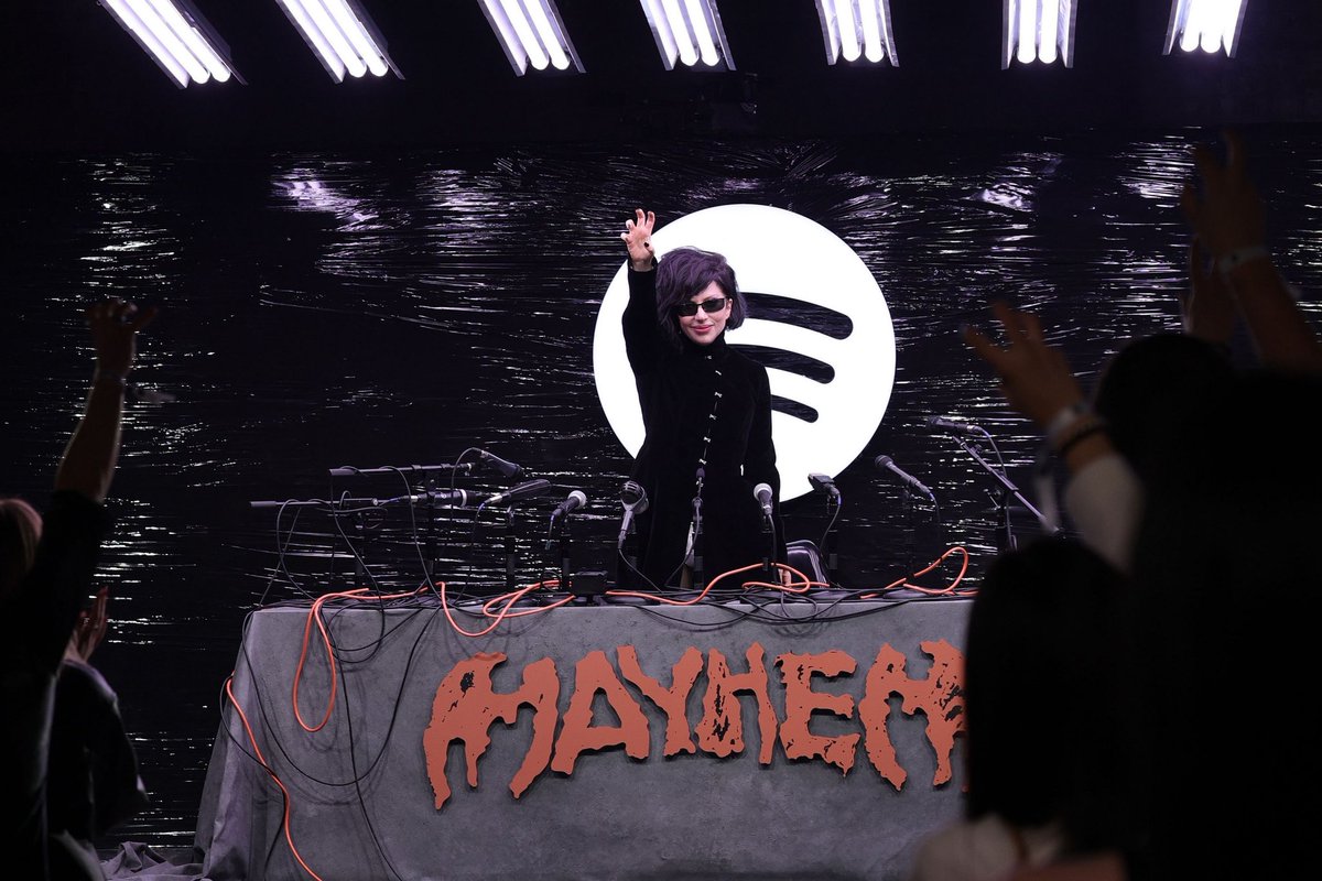 Gaga Crave 🌷 tweet media