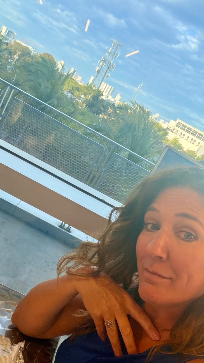 Jenny Bellantoni tweet media