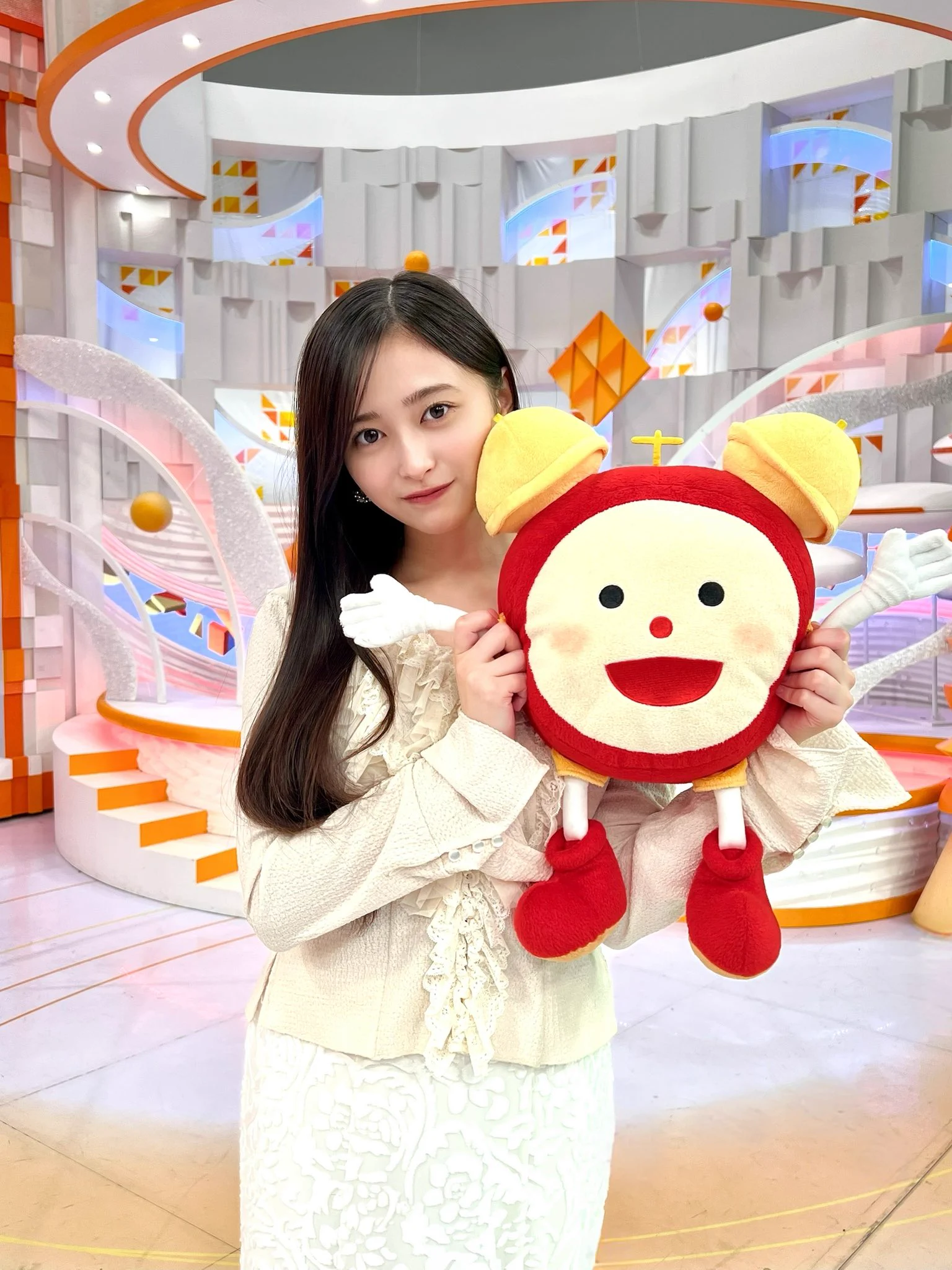 井上和、めざましテレビ初出演で「にゃんにゃんにゃぎ」炸裂＆MTV