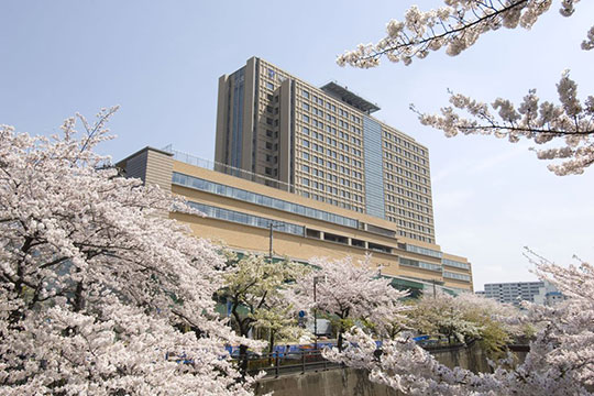 MEC95856945's tweet photo. 📣#東京都 #三次募集 受付中！
#帝京大学医学部附属病院
総合コース：2名　地域重点コース：２名
お気軽にお問合せください！
☎03-3964-2166（担当：臨床研修センター）

 詳細は下記よりチェック🔗 
https://t.co/lMvNkBIsCr

#初期研修 #マッチング #3次募集 https://t.co/vqBVwTbbfu