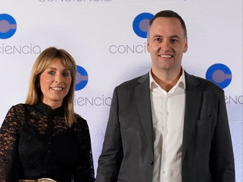 AMPLÍAN LA DENUNCIA CONTRA ADORNI Y PIDEN INVESTIGAR CONTRATOS DE LA CONSULTORA DE SU ESPOSA

La diputada Marcela Pagano presentó en la Justicia una ampliación de la denuncia contra el jefe de Gabinete, Manuel Adorni. Solicitó investigar posibles irregularidades vinculadas a