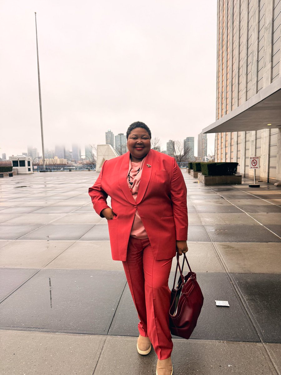 Dr Tlaleng Mofokeng tweet media